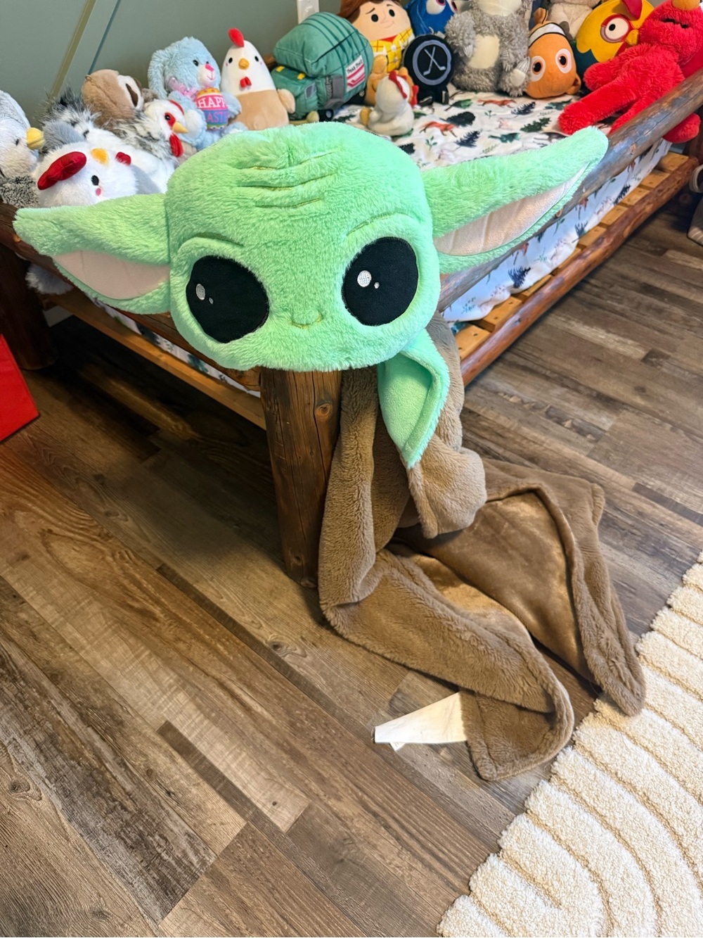 Disney Baby Yoda Plush Hooded Throw